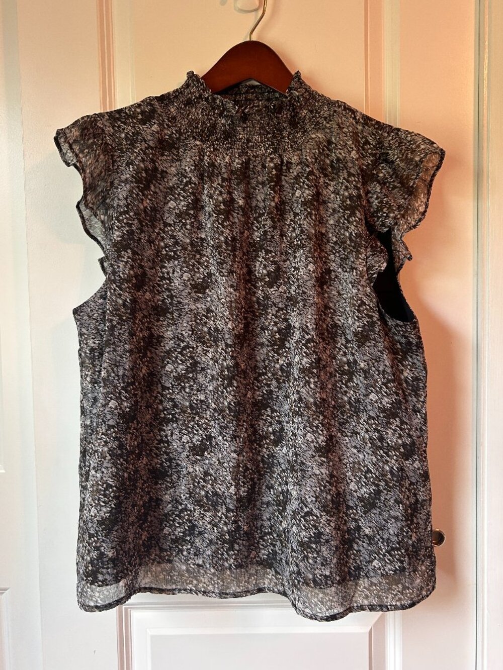 Banana Republic Smocked Mock Neck Flutter Sleeve Blouse Black Print Fall
